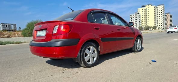 كيا ريو 2010 - صورة 2