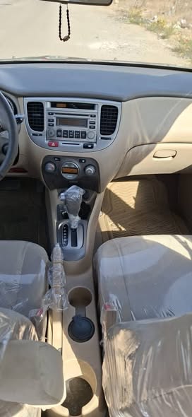 كيا ريو 2010 - صورة 4
