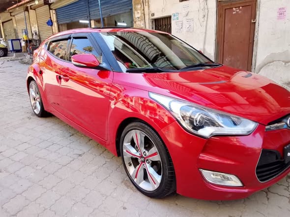 هيونداي فيلوستر 2012 - صورة 2