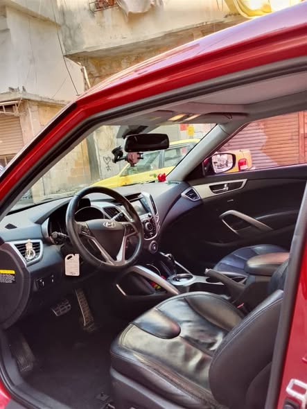 هيونداي فيلوستر 2012 - صورة 4