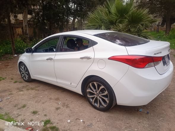 هيونداي إلنترا 2013 - صورة 1