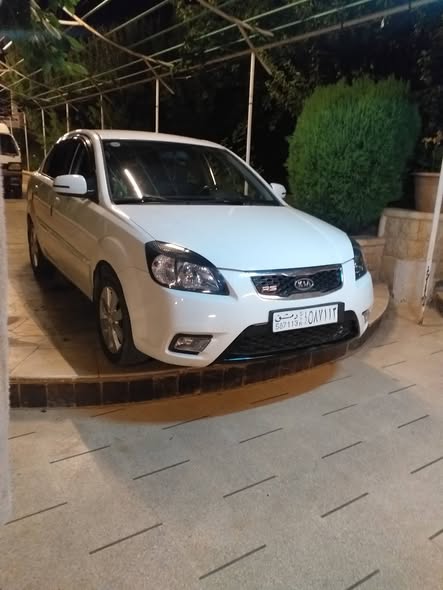 كيا ريو 2010 - صورة 1