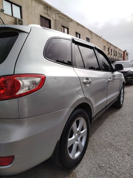 هيونداي سنتافي 2008 - صورة 3