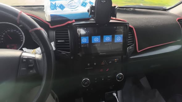 كيا سورينتو 2010 - صورة 4