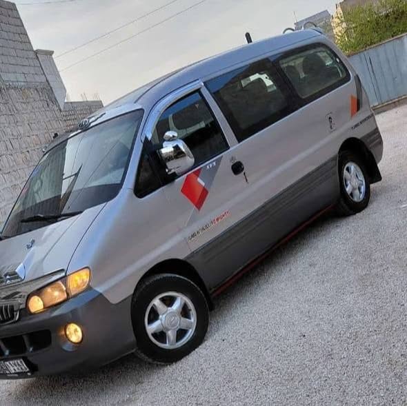 هيونداي ستاريكس 2003 - صورة 3