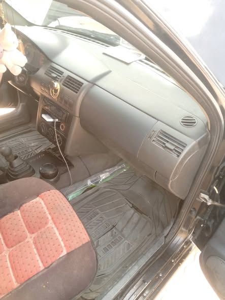 فولكس فاجن غول 2002 - صورة 5