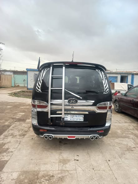 هيونداي ستاريكس 2005 - صورة 2