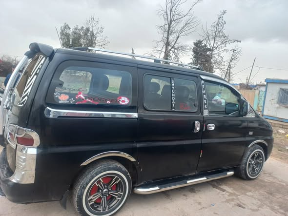 هيونداي ستاريكس 2005 - صورة 4