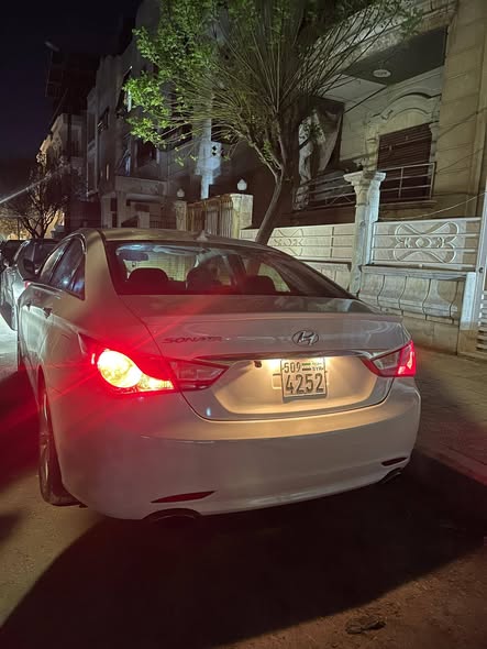 هيونداي سوناتا 2011 - صورة 2