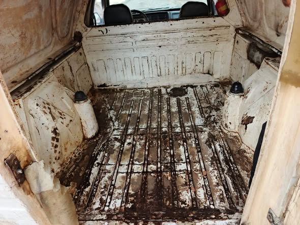 سكودا بيك اب 1994 - صورة 4