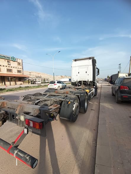 مرسيدس أكتروس 2017 - صورة 2