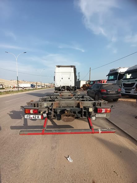 مرسيدس أكتروس 2017 - صورة 5