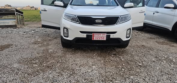 كيا سورينتو 2013 - صورة 2