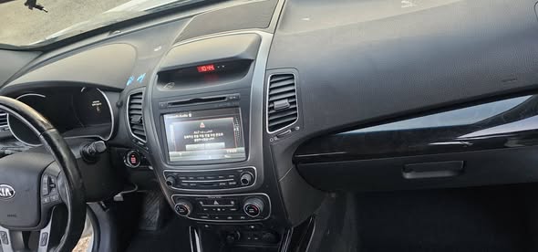 كيا سورينتو 2013 - صورة 3