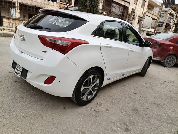 هيونداي i30 2016 - صورة 3