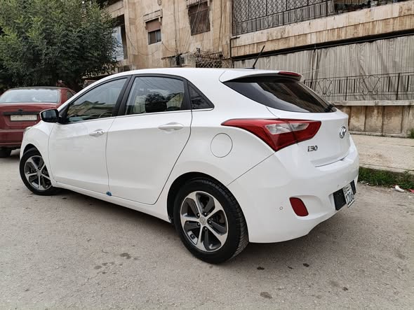 هيونداي i30 2016 - صورة 4