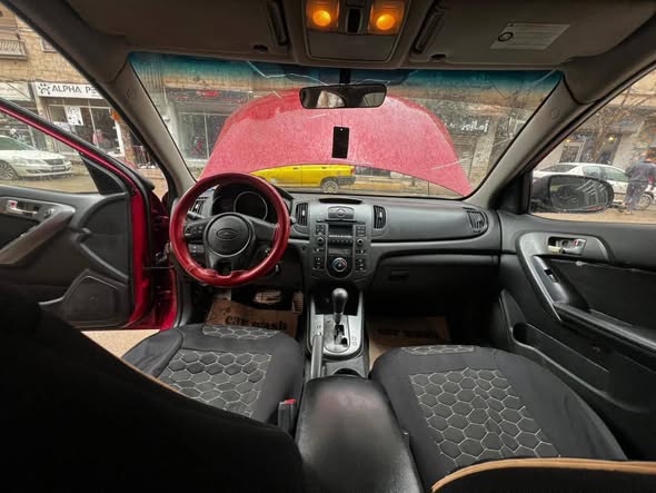 كيا فورتي 2010 - صورة 1