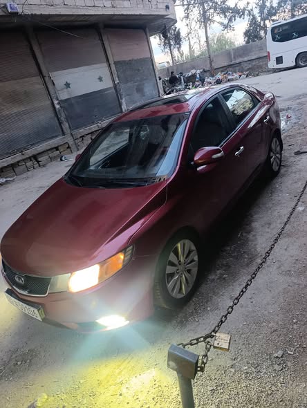 كيا فورتي 2010 - صورة 4