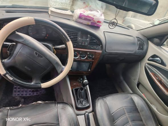 دايو نوبيرا 2002 - صورة 5