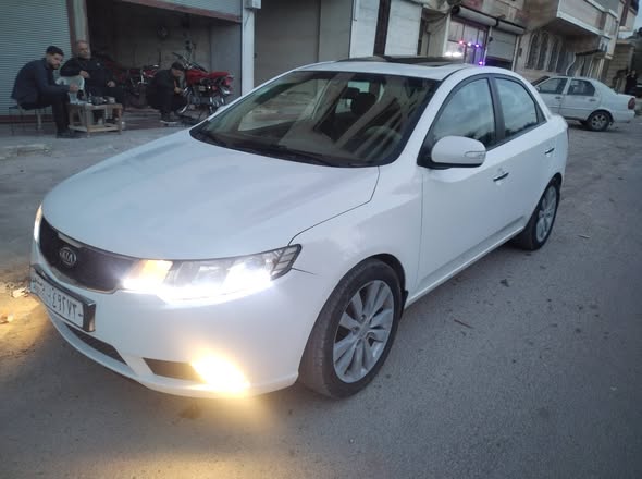 كيا فورتي 2009 - صورة 3