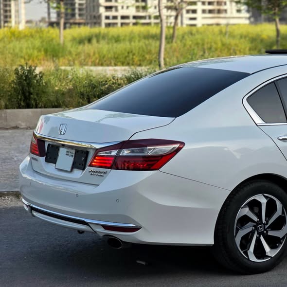 هوندا أكورد 2017 - صورة 3