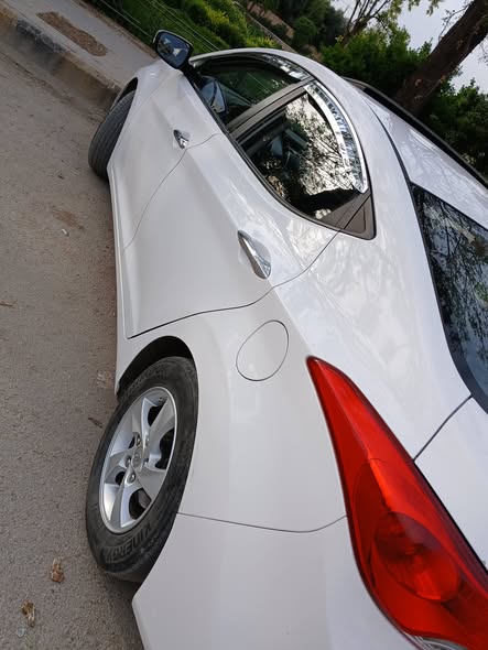 هيونداي افانتي 2013 - صورة 3