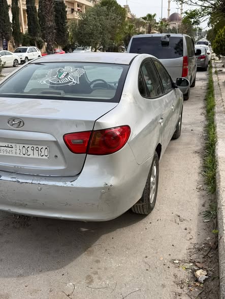 هيونداي أفانتي 2008 - صورة 2