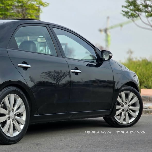 كيا سيراتو 2011 - صورة 4