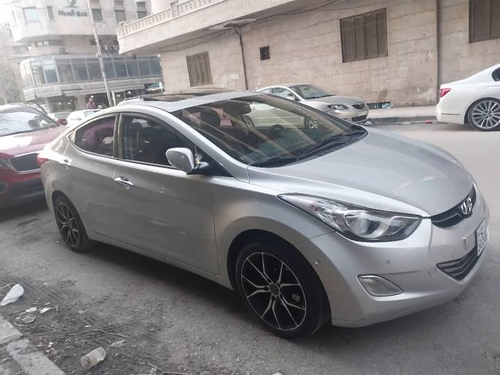 هيونداي الانترا 2011