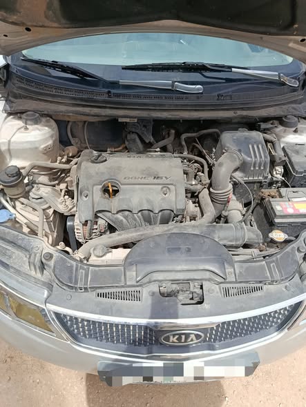 كيا سيراتو 2010 - صورة 3