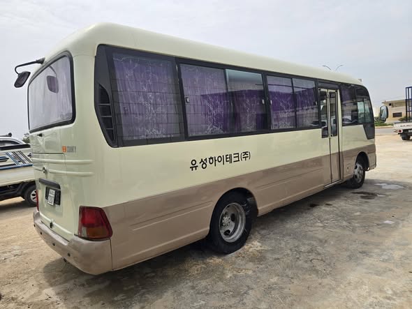 هيونداي كاونتي 2008 - صورة 3