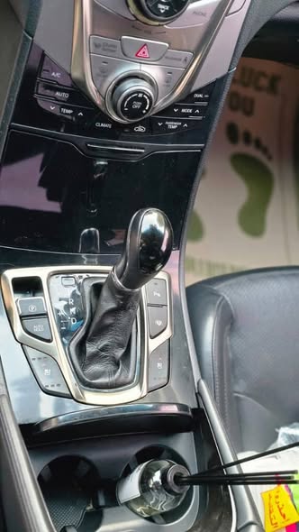 هيونداي ازيرا 2012 - صورة 2