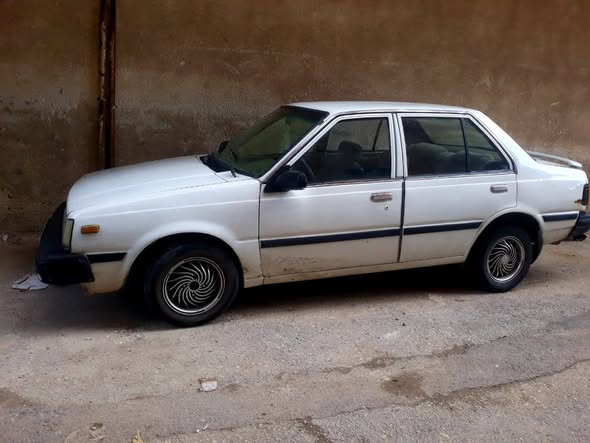 نيسان صني 1983 - صورة 2