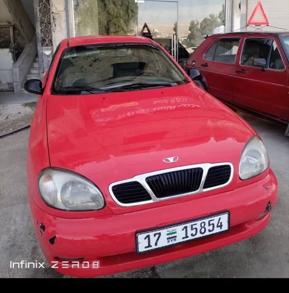 دايو لانوس 2004 - صورة 1