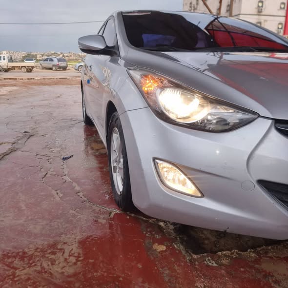 هيونداي النترا 2011 - صورة 2