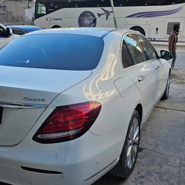 مرسيدس E220 2019 - صورة 4