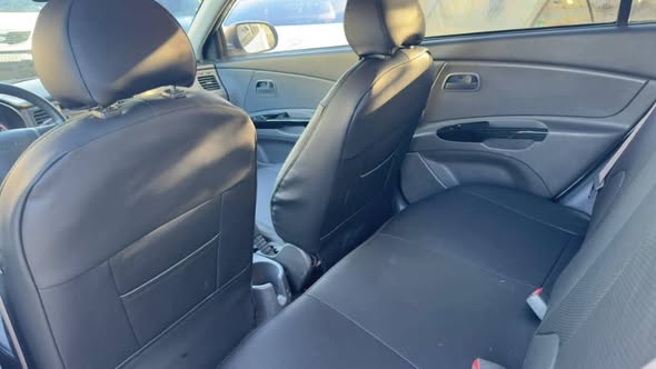 كيا ريو 2010 - صورة 2