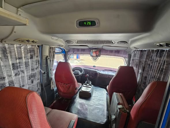 هيونداي كوانتي 2009 - صورة 2