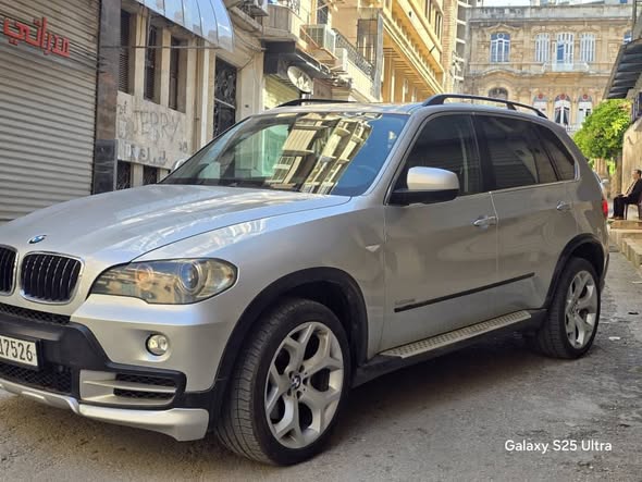 بي إم دبليو اكس 5 2010 - صورة 2