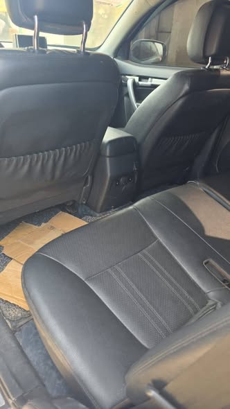 كيا سورينتو 2011 - صورة 3