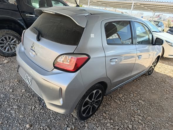 ميتسوبيشي سبيس ستار 2021 - صورة 3