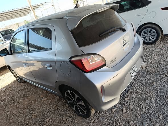 ميتسوبيشي سبيس ستار 2021 - صورة 4