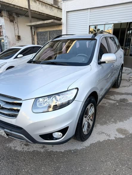 هيونداي سنتافي 2012 - صورة 5