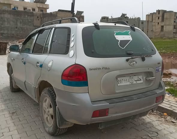 هيونداي سنتافي 2005 - صورة 3