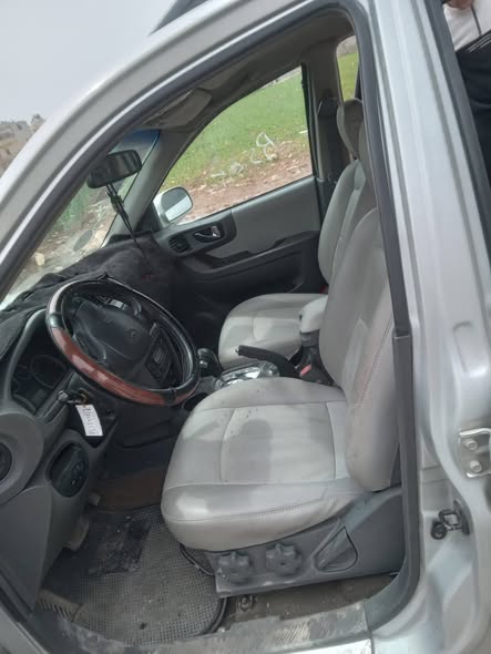 هيونداي سنتافي 2005 - صورة 4