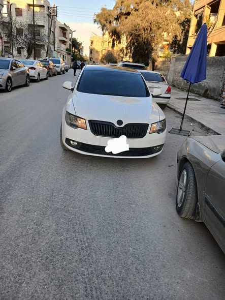 سكودا سوبرب 2015 - صورة 2