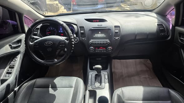 كيا كيه 3 2013 - صورة 4