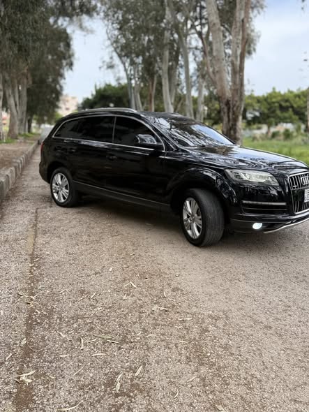 أودي Q7 2010 - صورة 2