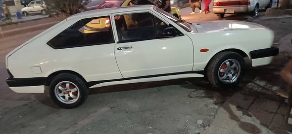 فولكس فاجن باسات 1977 - صورة 2