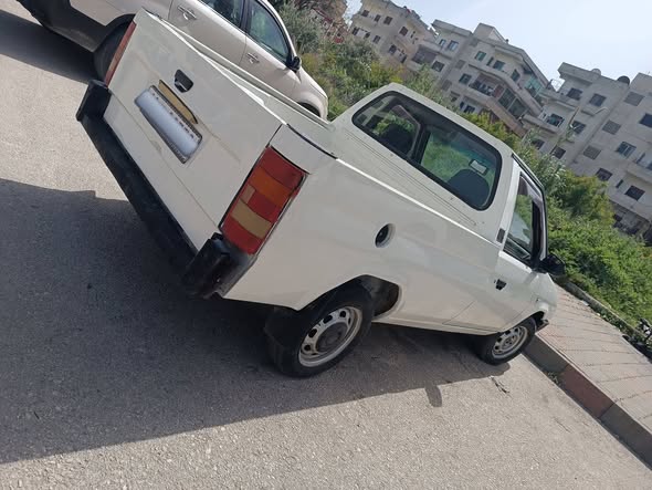سكودا Pickup 1995 - صورة 5